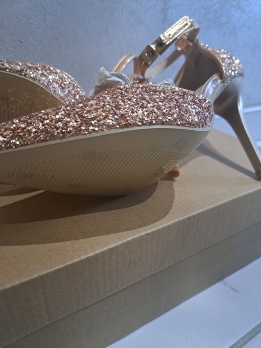 Дамски токчета ,подходящи за бал