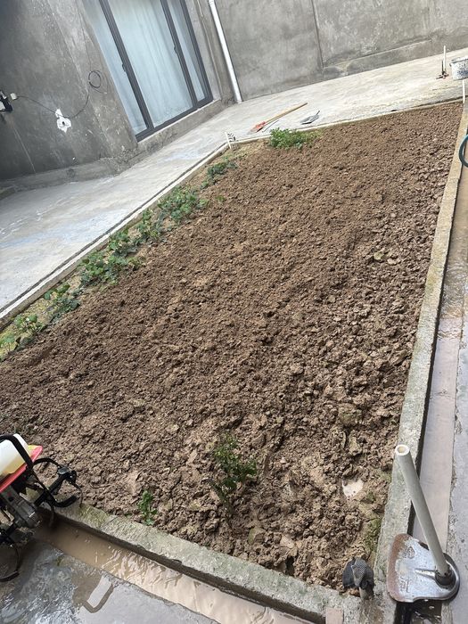 Traktor mini Er haydash uchun Arendaga beriladi