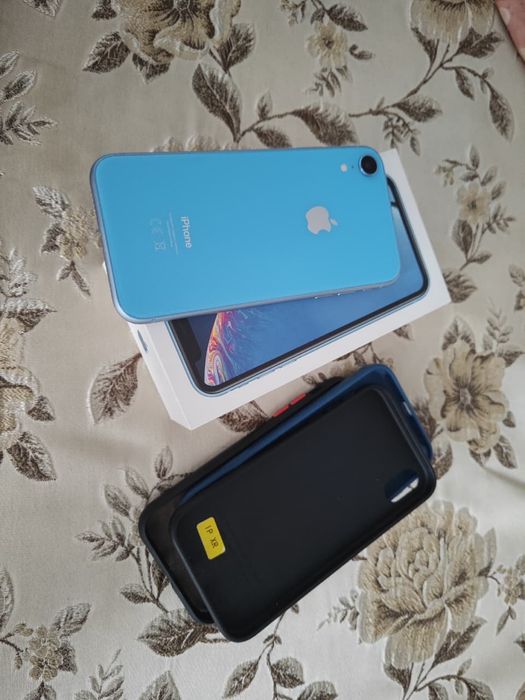 Продам Iphone XR