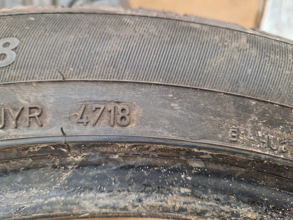 2 Dunlop R18 235/50 Летни гуми  DOT4718