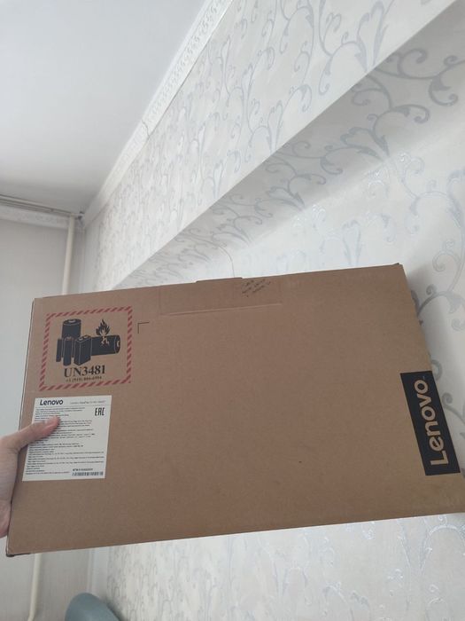 Продам  срочно ноутбук