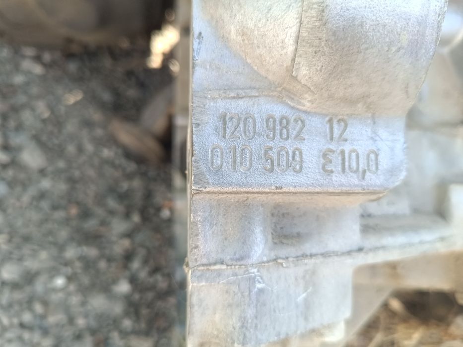 Двигатель на запчасти M120 объем 6л