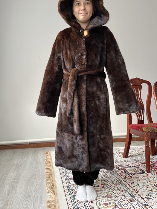 Норковая шуба Max Mara