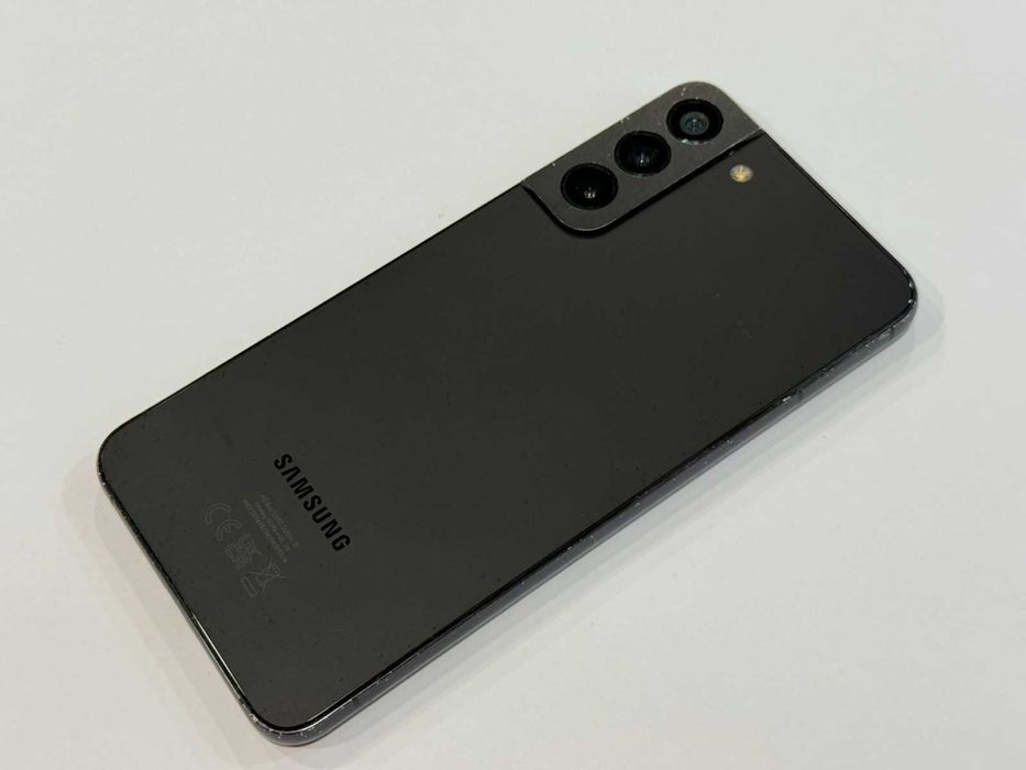 Samsung Galaxy S22+ – 256GB / 8GB RAM