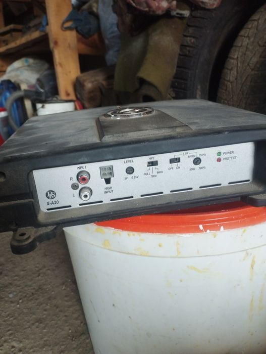 Усилитель для автомобилей