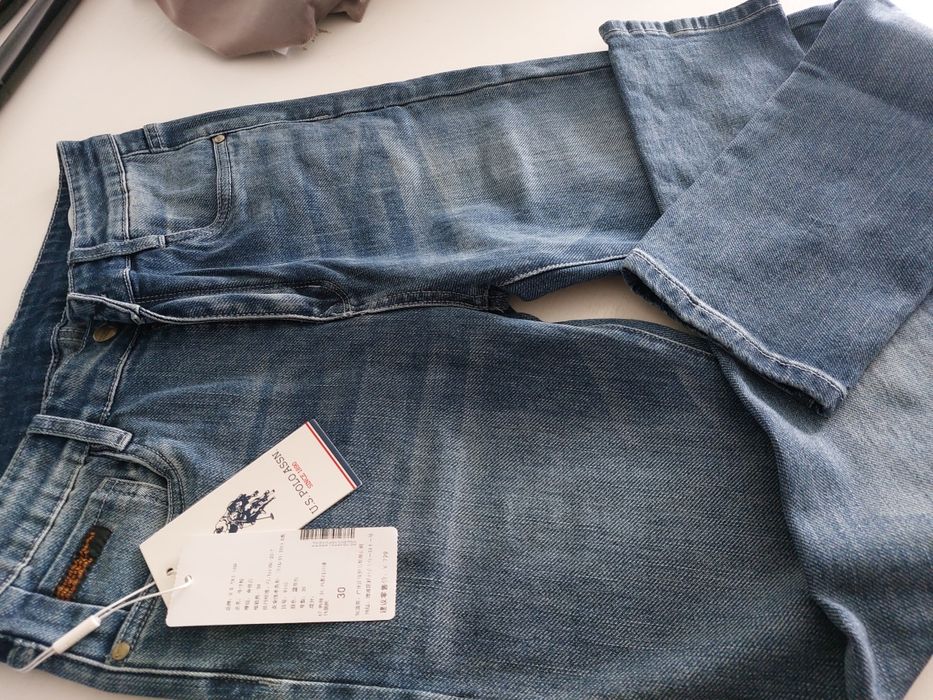 Продам джинсы,новые очень качественно пошив