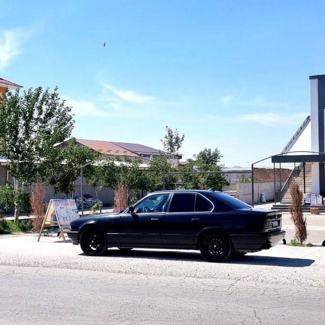 Yili 84 madeli e34 M5