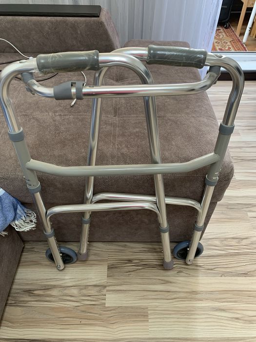 Ходунки б/у в хорошем состояние