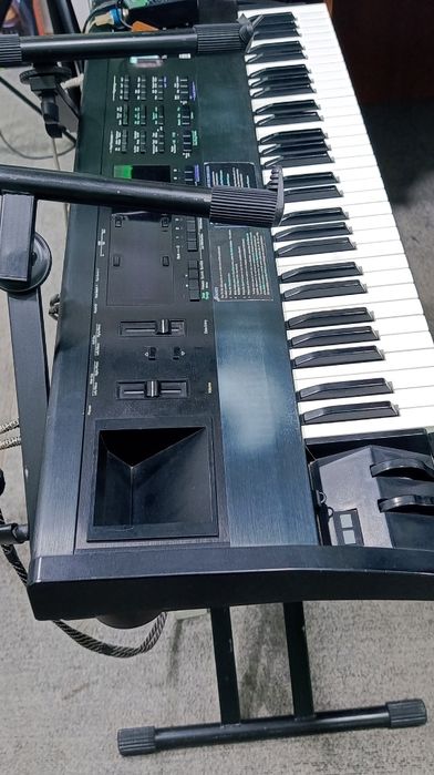 Ensoniq TS 10 + qattiq keys. 3.05 versiya. Xolati tiniq