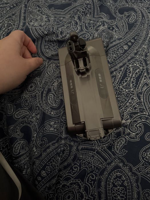 Vand baterie aspirator dyson v10