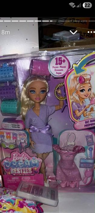 Papusa Barbie - reveal