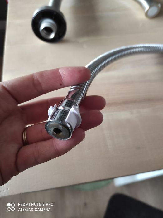Полуботуш за мивка и удължители за чешма/ смесител