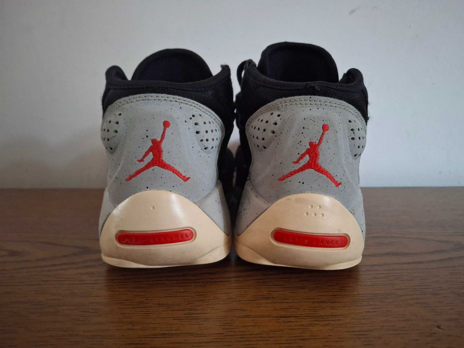 Jordan zion 2 alb-gri