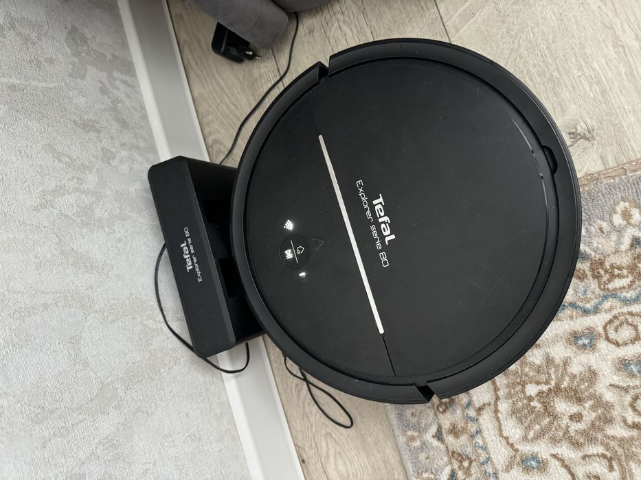 Робот пылесос продам