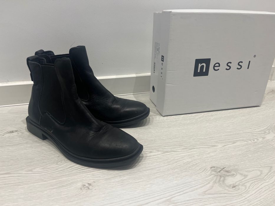 Черни боти Nessi, 39