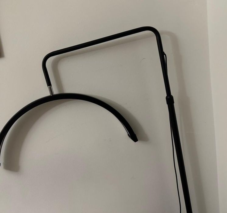 Vând pat, lampa si scaun cosmetica
