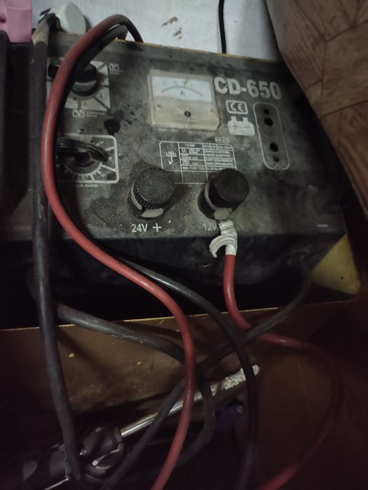 Пускозарядное 12 :24 волт