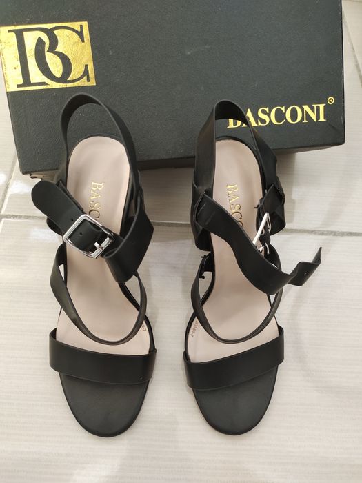 Босоножки от Basconi. Размер 37