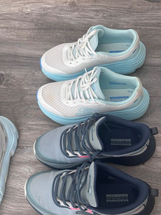 Sneakersi/ Incaltaminte in stare foarte buna sau noua