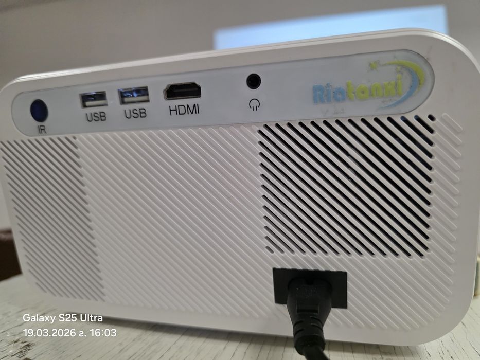 FULL HD Проектор