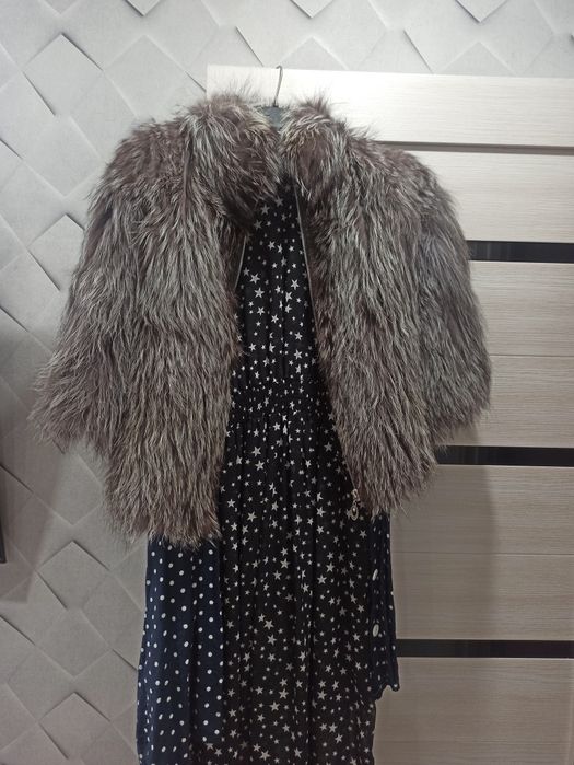 Продам натуральную шубу чернобурка Автоледи