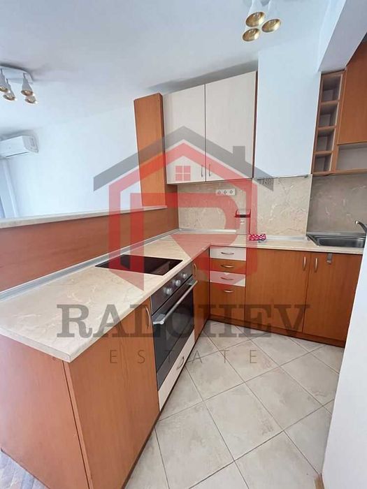 Двустаен апартамент под наем / Спортна зала