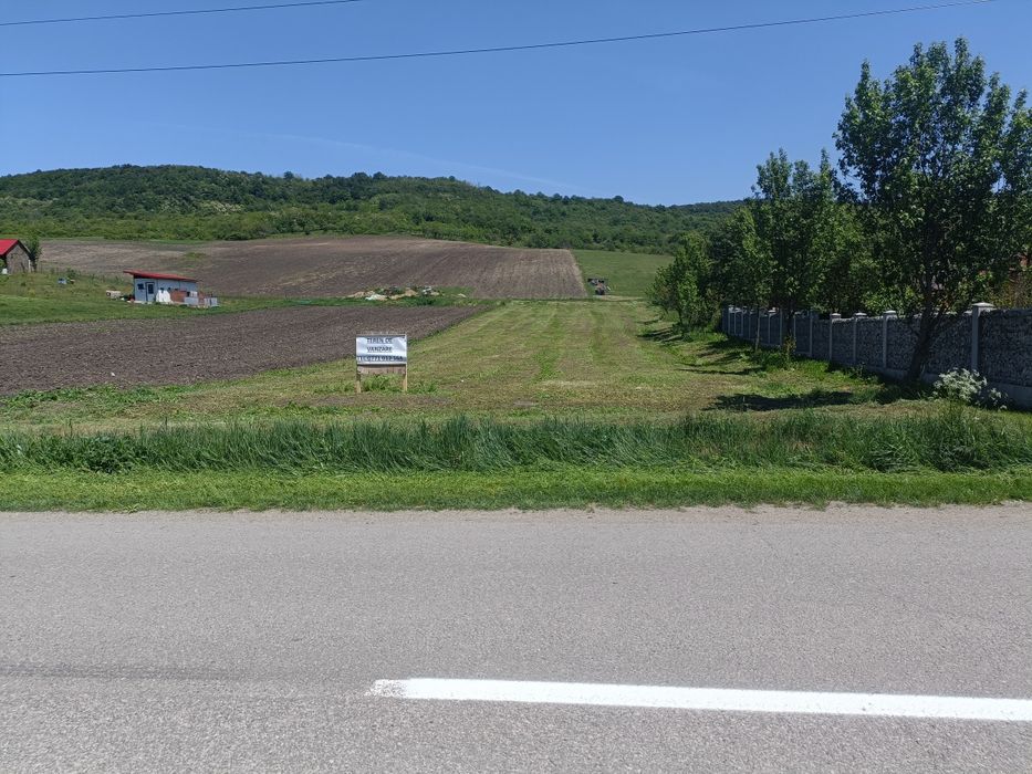 Teren de vanzare intravilan la doar 40 km de Cluj , Comuna Cornesti