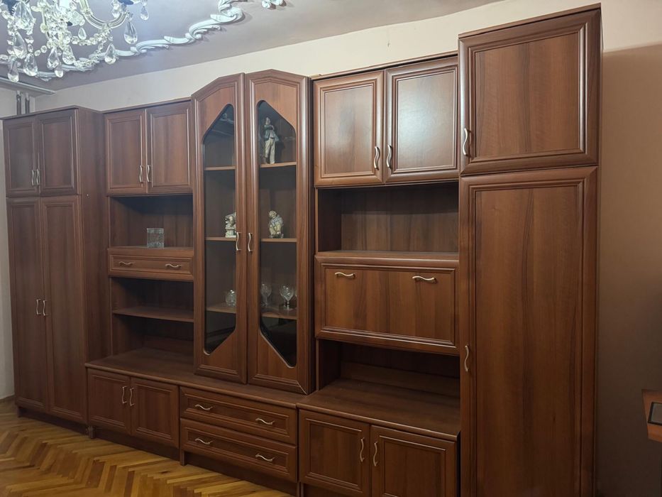 Mobilă living completă + colțar extensibil – stare foarte bună