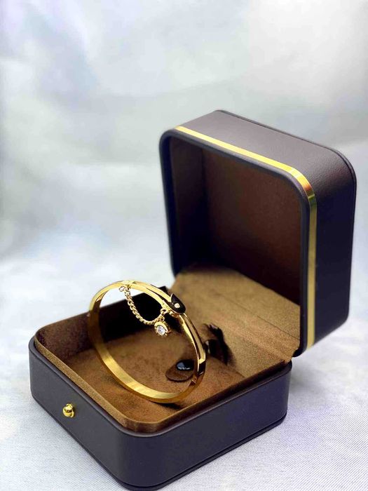 Браслет из нержавеющей стали с покрытием 18К золота – Роскошь и стиль