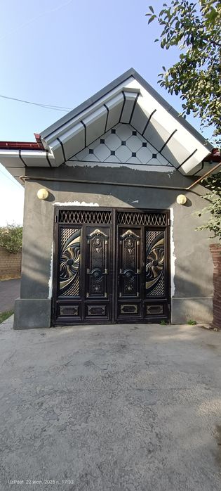 Уй ховли сотилади.