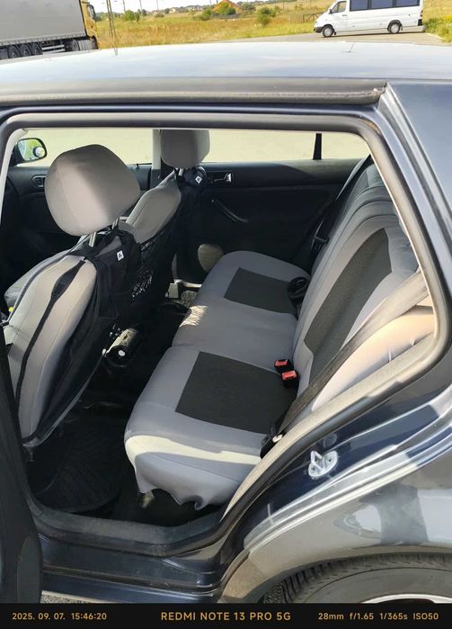 VOLKSWAGEN Golf 2002 — imagine 6