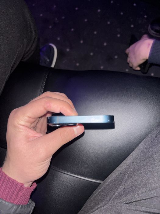 iphone 13 с коробкой срочно