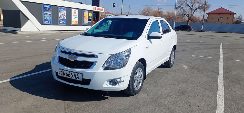 COBALT style (mednayt qilingan) sotiladi