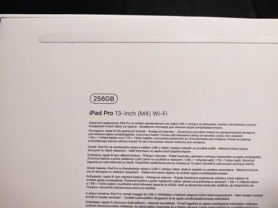 Ipad pro 13 M 4  cu tastatura Apple Ipad Magic Keyboard - ideal cadou