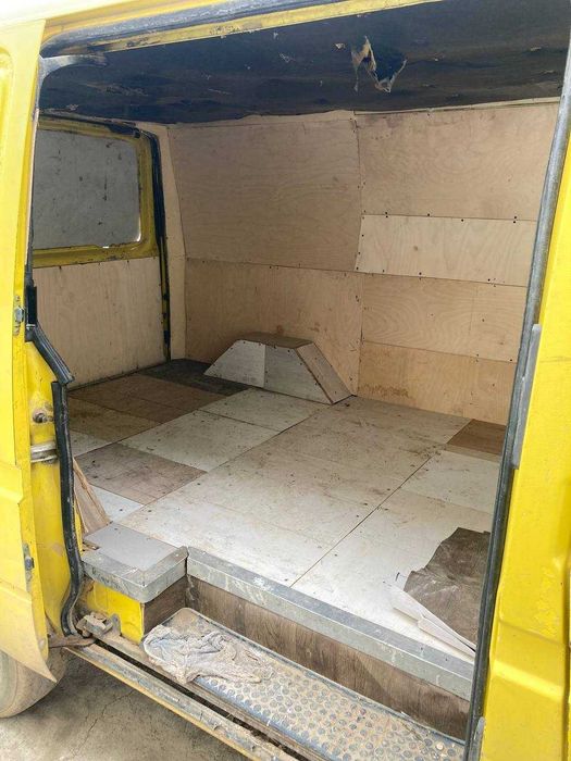 Форт сотилади юк ортиш учун мулжалланган.