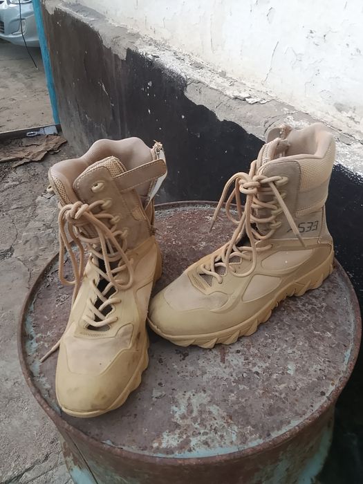 Продам военные буцы