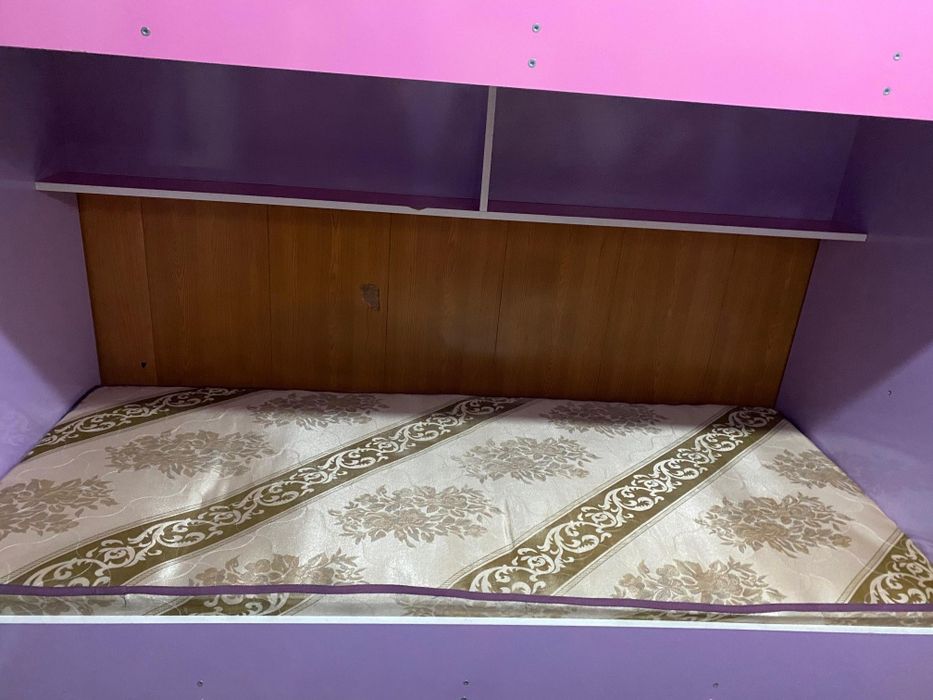 Двухъярусная кровать