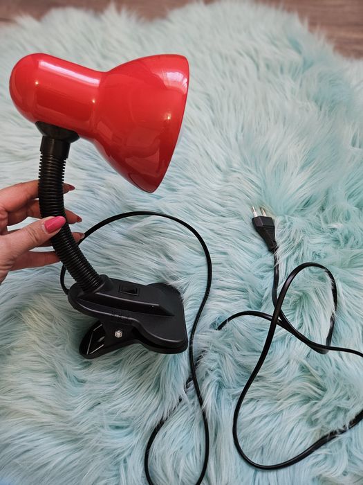 Lampa de birou rosie