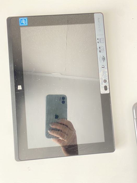 Продам ноутбук Acer One S1002