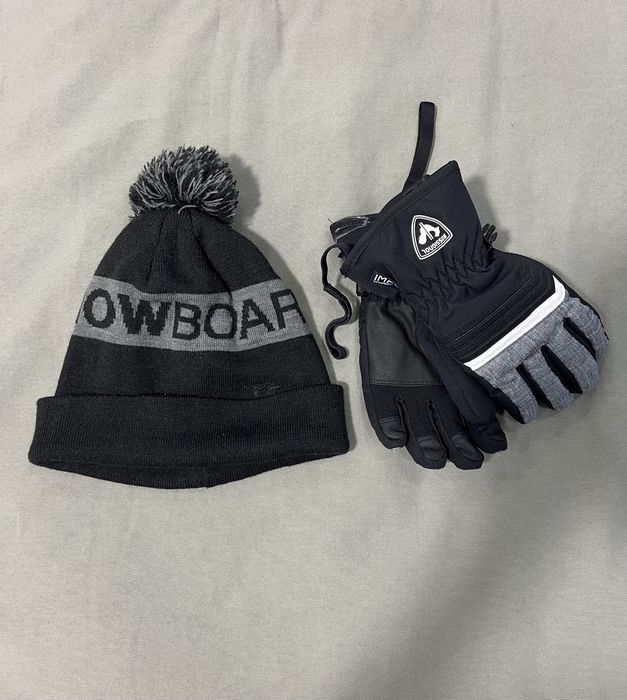 Ски шапка и ръкавици подходящи за 8-10 годишно момче