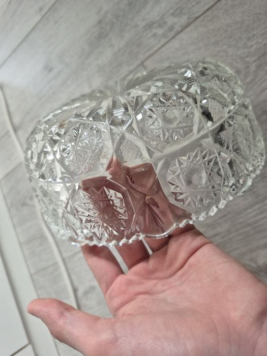 Хрустальная ваза