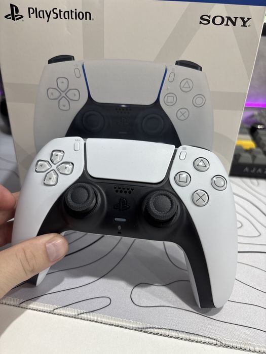 DualSense PS5 белый игровой контролер