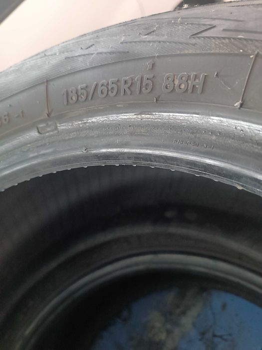 Продам зимние шины R15.