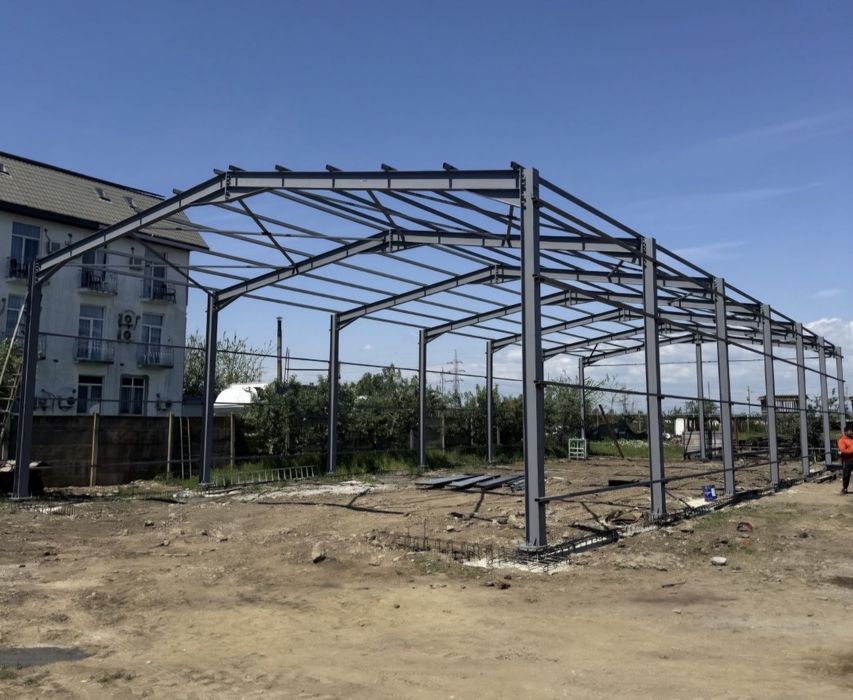 Vând structura metalica 30x12x5