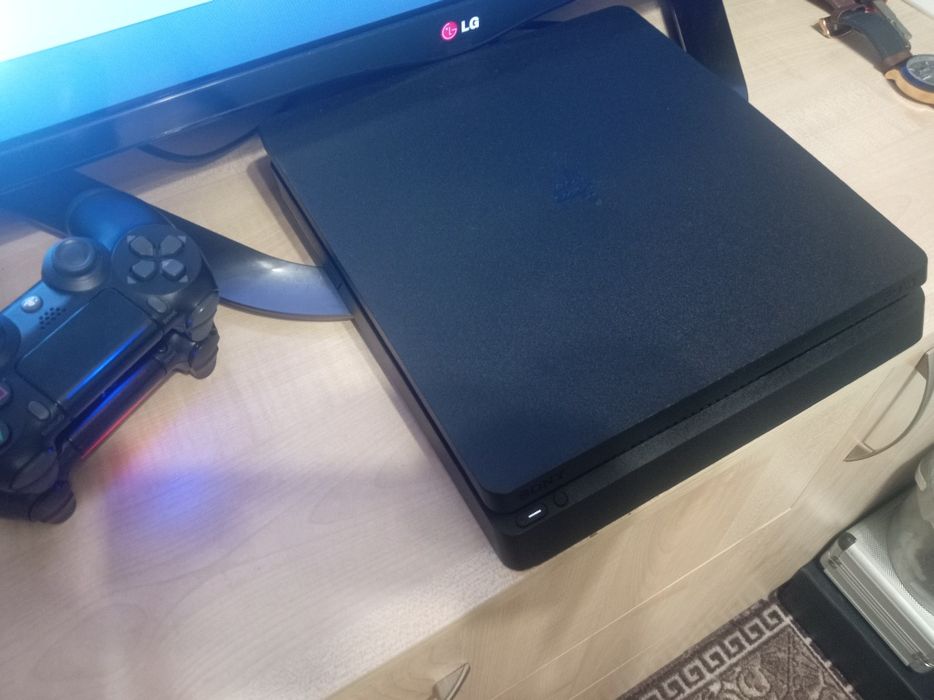 Playstation4 slim 1tb Продам
