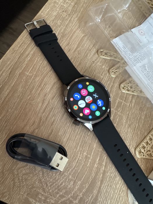 часовник смарт нов