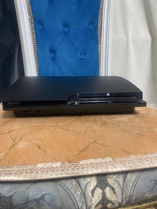 Плейстешен 3 Slim