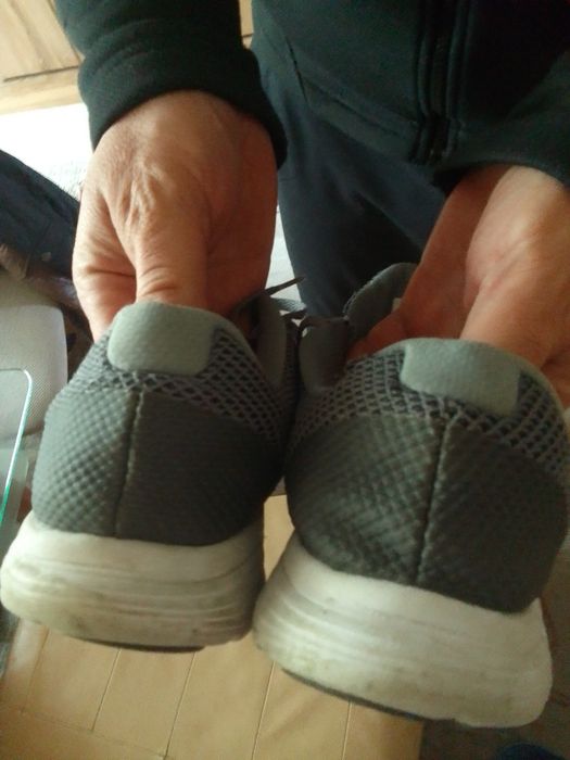 Маратонки НАЙК, 45-ти номер.