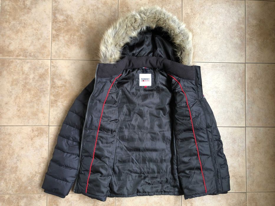 Tommy Hilfiger дамско яке пух L