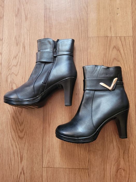 Зимние полусапожки (39размер)